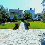 Giorgos *