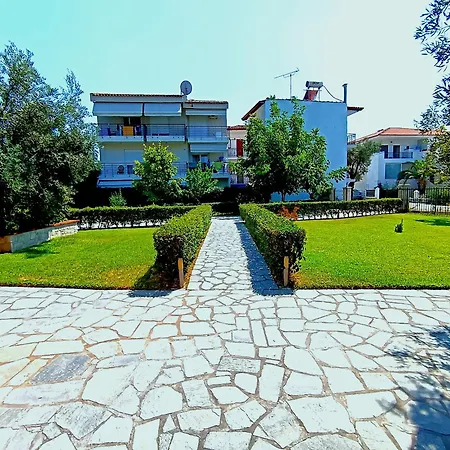 Giorgos *